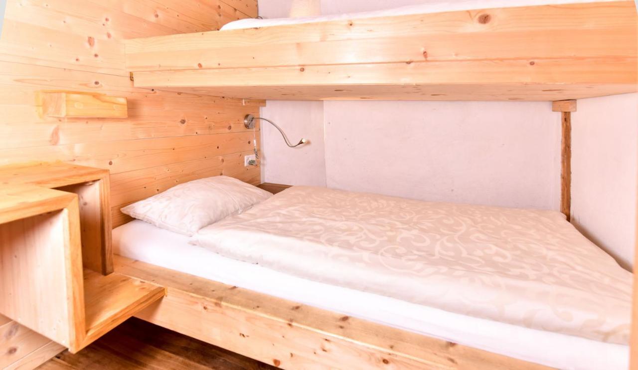 The Old Town Flat Apartment Murten Bagian luar foto