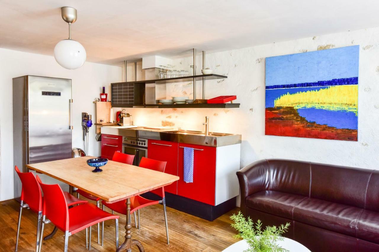 The Old Town Flat Apartment Murten Bagian luar foto